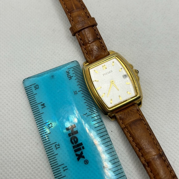 Ladies Pulsar Quartz Watch (Seiko) - Picture 11 of 17